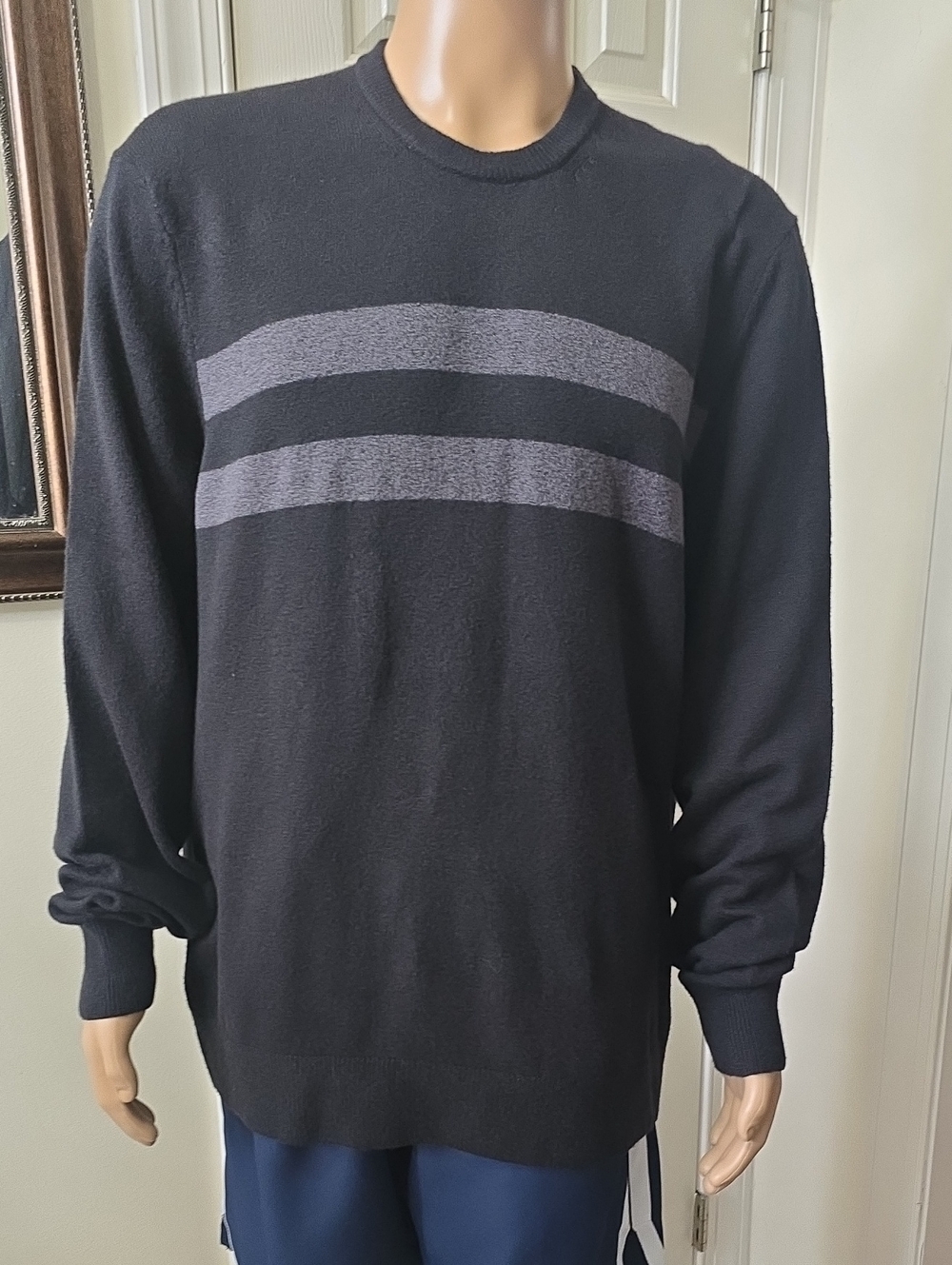 Izod Mens Big & Tall Black Crewneck Sweater with Light Gray Stripes Size XXL
